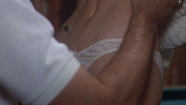 Y la creó para el escándalo - Fondo