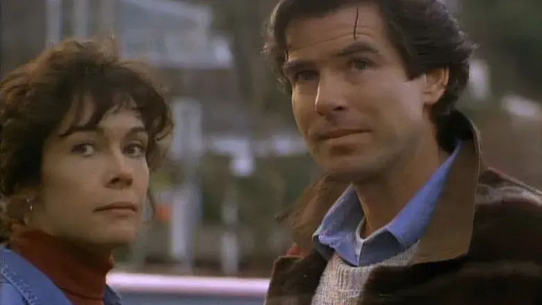 No hables con extraños - Fondo