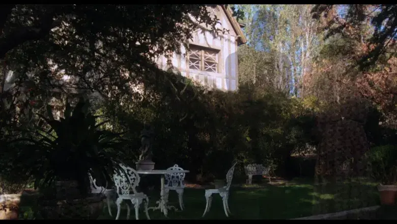 Morir... dormir... tal vez soñar - Fondo