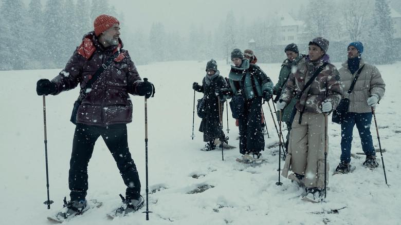 Nine Perfect Strangers - Fondo