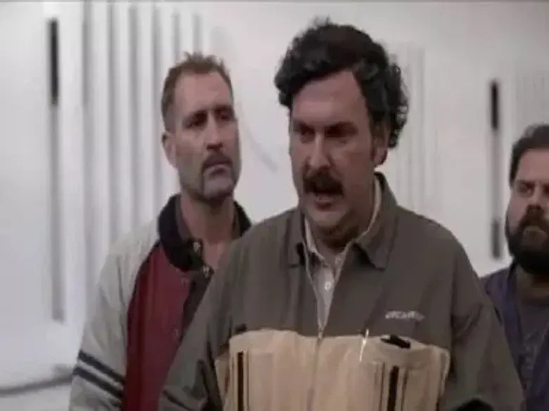 Escobar se entrega a las autoridades