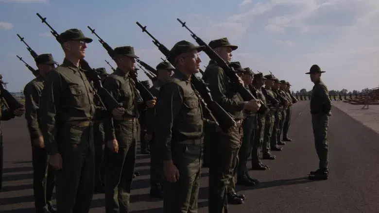 La chaqueta metálica - Fondo