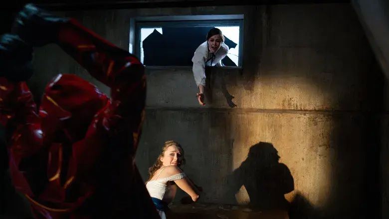 La calle del terror: La reina del baile - Fondo