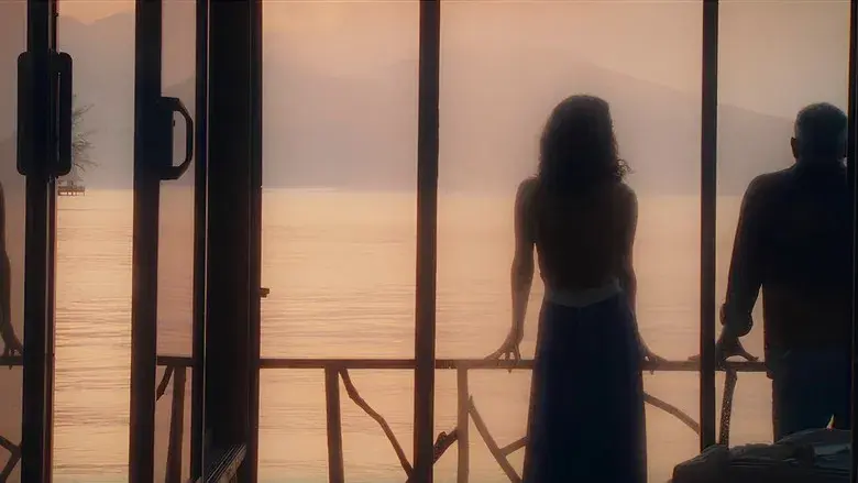 Pacifiction - Tourment sur les îles - Fondo