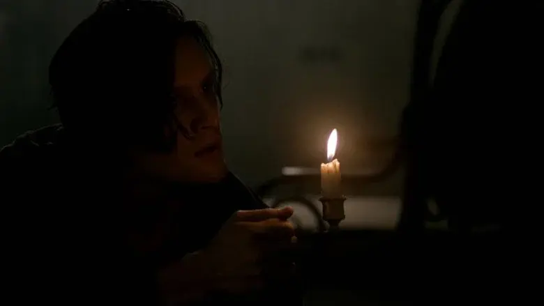 Dark House - Fondo