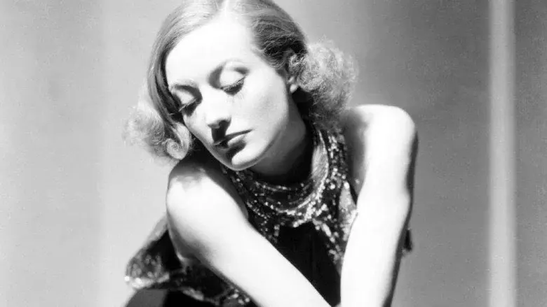 Así ama la mujer - Fondo