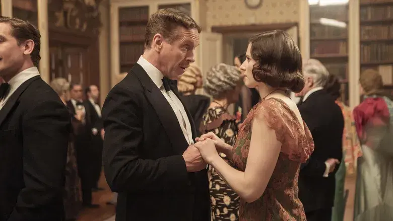 Fackham Hall - Fondo