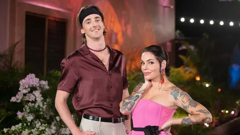 Paradise Hotel - Fondo