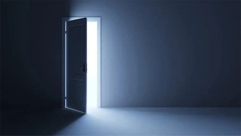 La puerta del más allá - Fondo