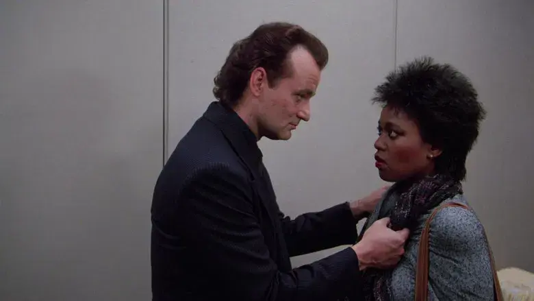 Los fantasmas atacan al jefe - Fondo