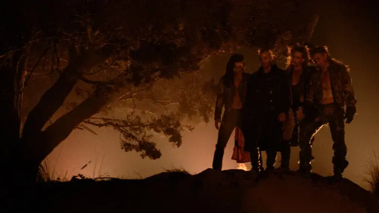 Jóvenes ocultos - Fondo