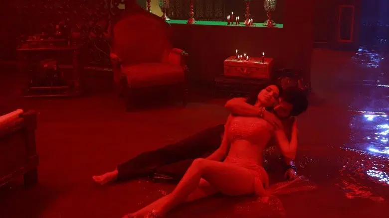 Baadshaho - Fondo