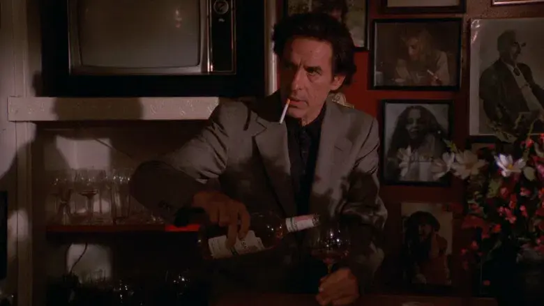 Corrientes de amor - Fondo