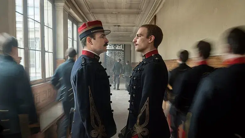 El oficial y el espía - Fondo