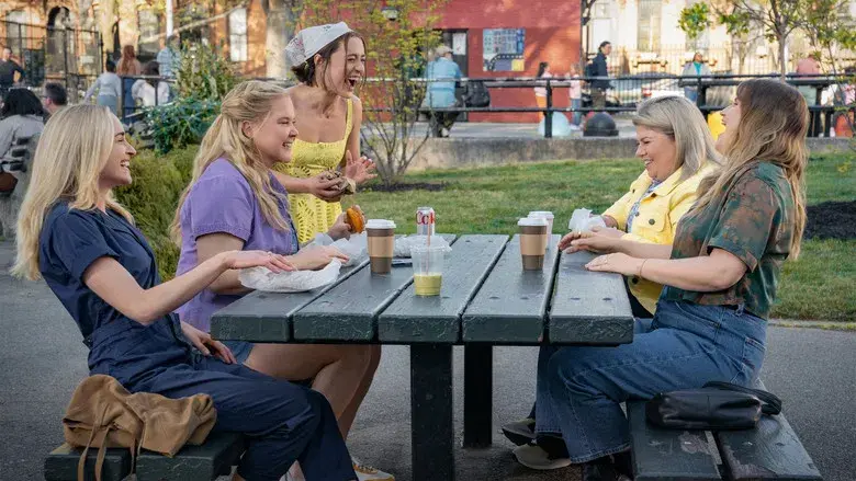 Algo embarazada - Fondo