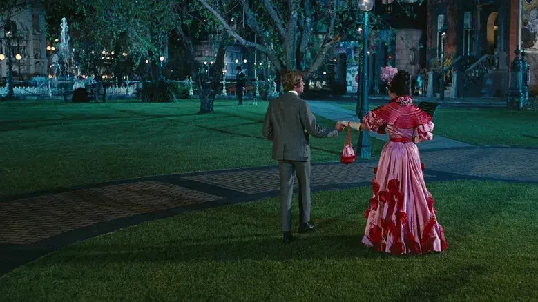 Hello, Dolly! - Fondo