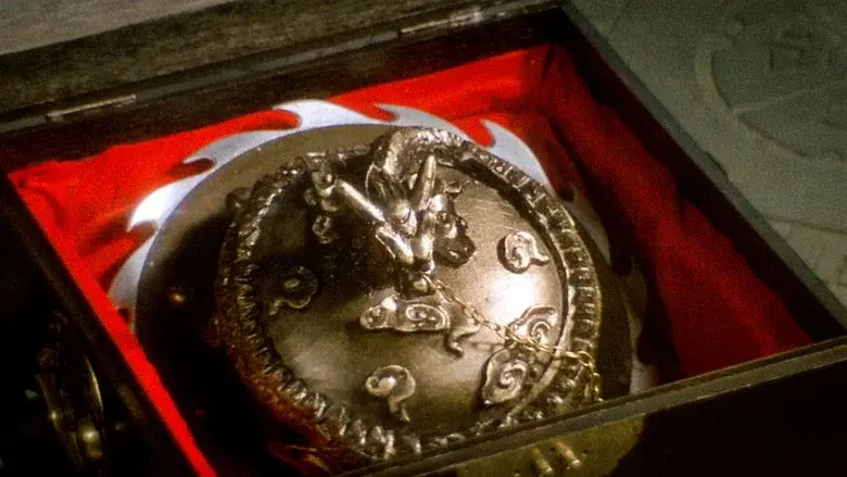 La guillotina voladora - Fondo