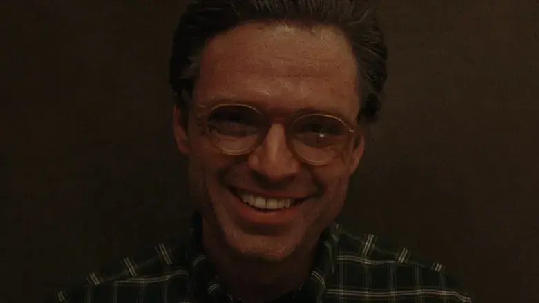 Un hombre diferente - Fondo