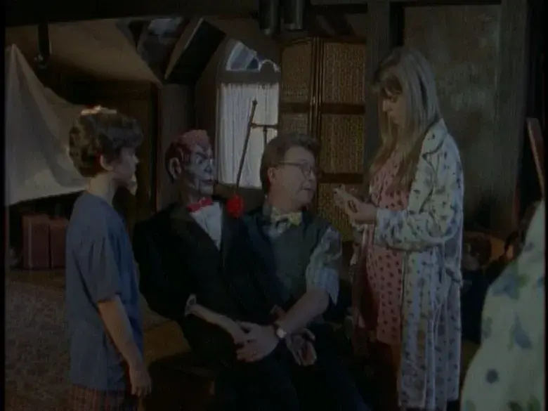 La noche del muñeco viviente III: Primera parte