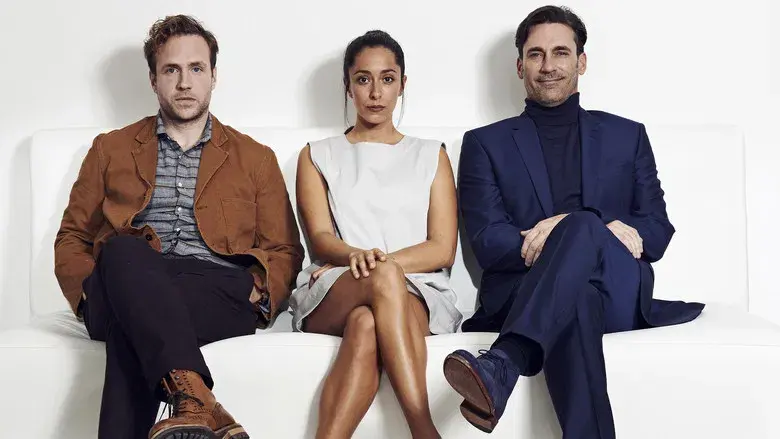 Black Mirror - Fondo