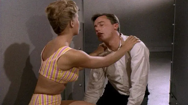 Un espía con mi cara - Fondo