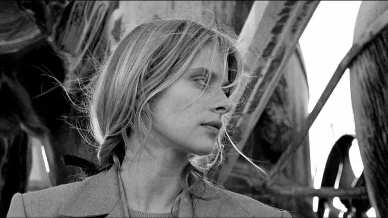 ¡Tan lejos, tan cerca! - Fondo