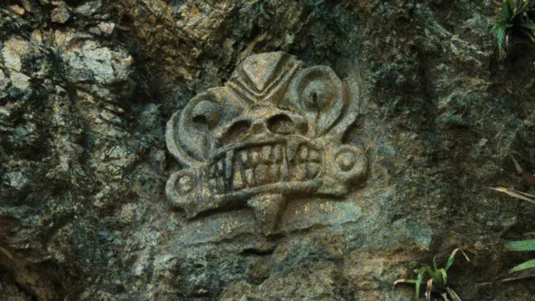 Carga maldita - Fondo