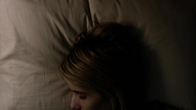 La enviada del mal - Fondo