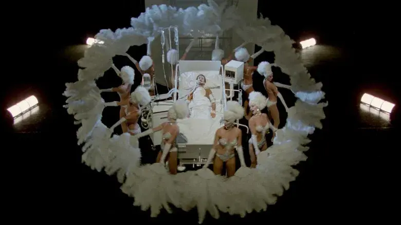 All That Jazz (Empieza el espectáculo) - Fondo