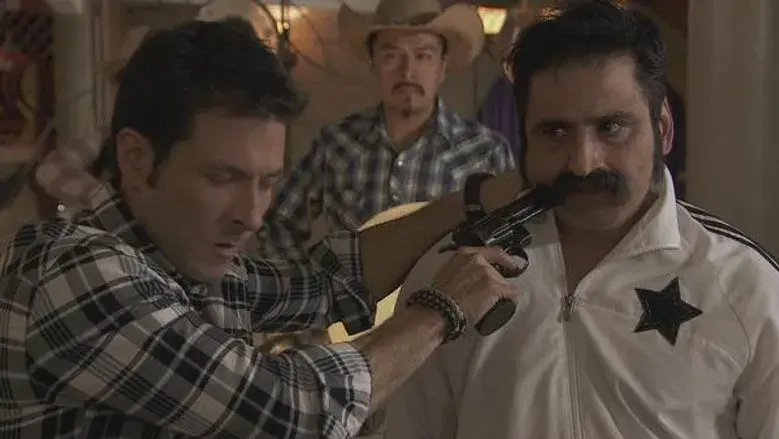 El Cabo es amenazado de muerte