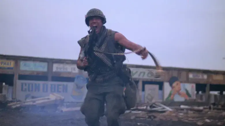 La chaqueta metálica - Fondo