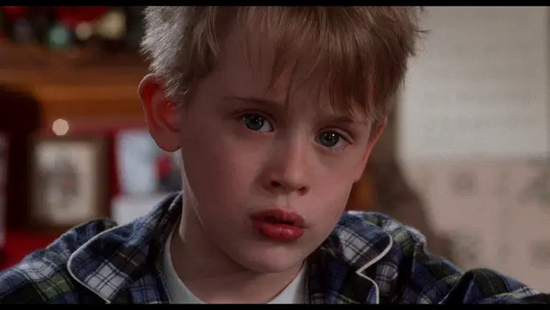 Solo en casa - Fondo