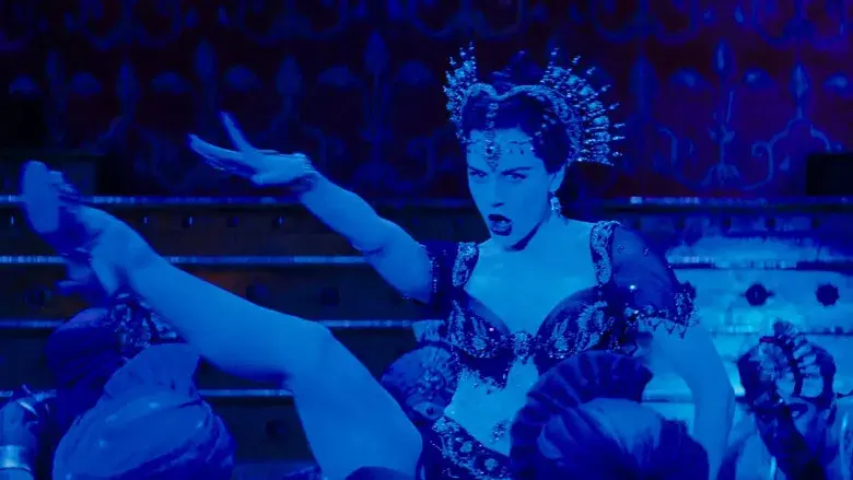 Moulin Rouge - Fondo