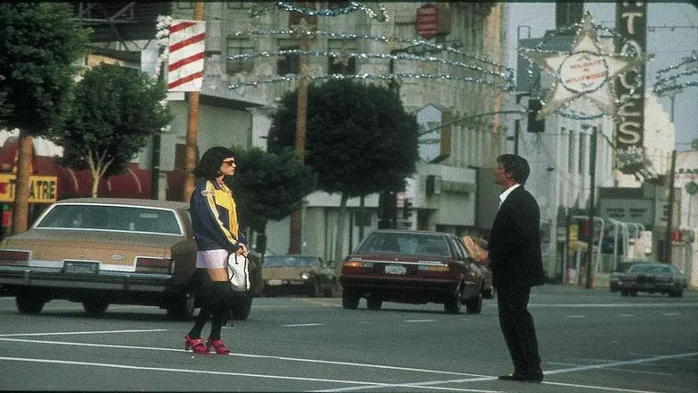 Quiet Days in Hollywood - Fondo