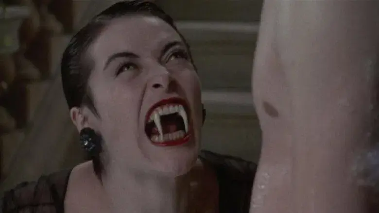 La guarida del gusano blanco - Fondo