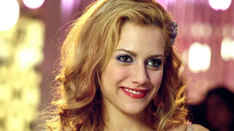 Niñera a la fuerza - Fondo