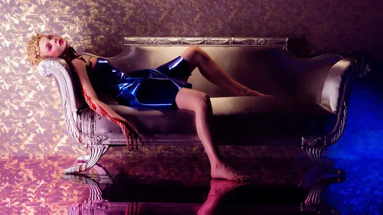 The Neon Demon - Fondo