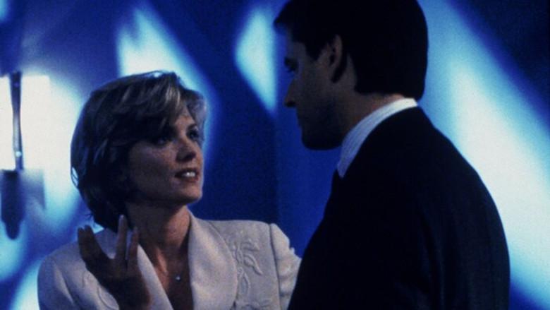 Los tontos salen de noche