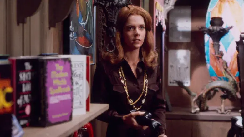 The Cat Creature - Fondo