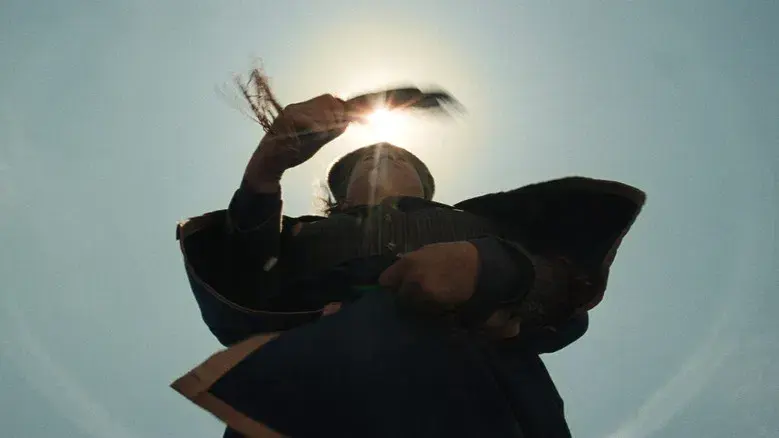 Los asesinos de la luna - Fondo