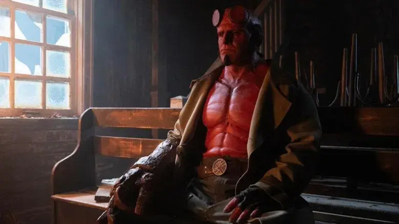 Hellboy: El Hombre Retorcido - Fondo
