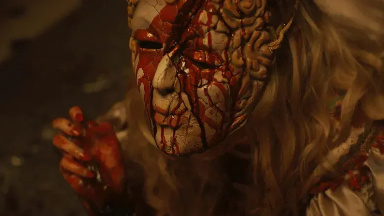 La maldición del Queen Mary - Fondo