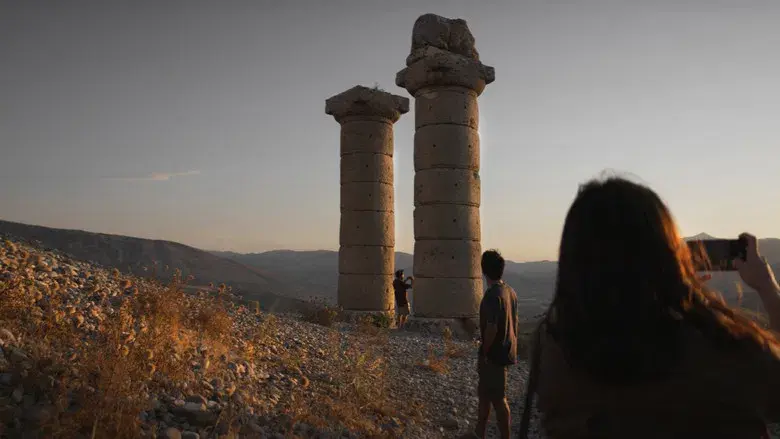 Sobre la hierba seca - Fondo