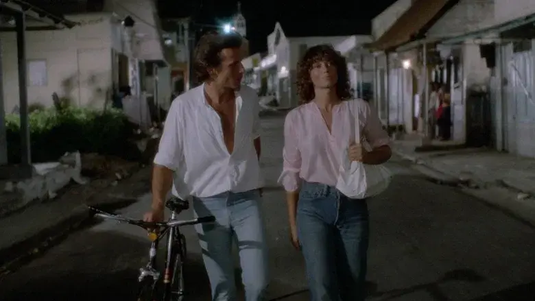 Piraña II: Los vampiros del mar - Fondo