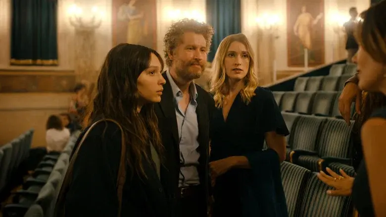 Sobran las palabras - Fondo