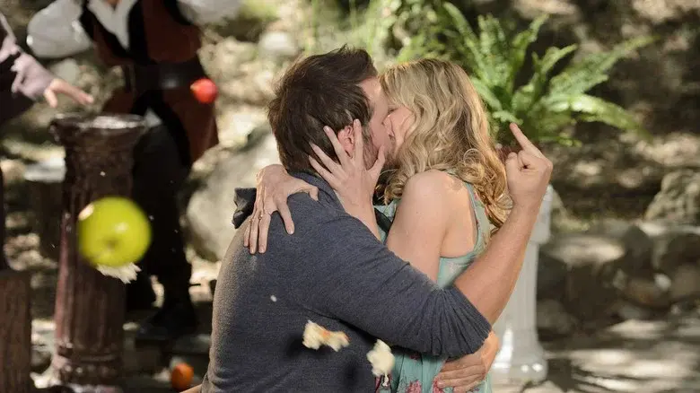 Someone Marry Barry - Fondo