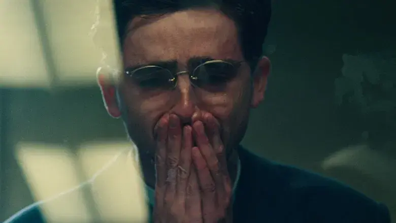 Marty Supreme - Fondo