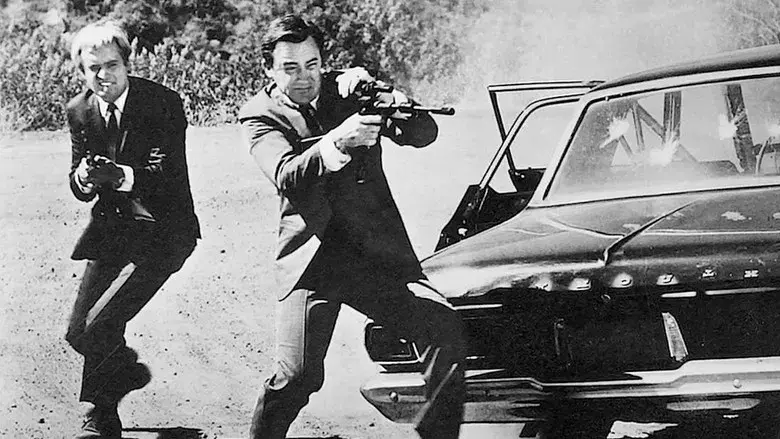 Desapareció un Espía - Fondo