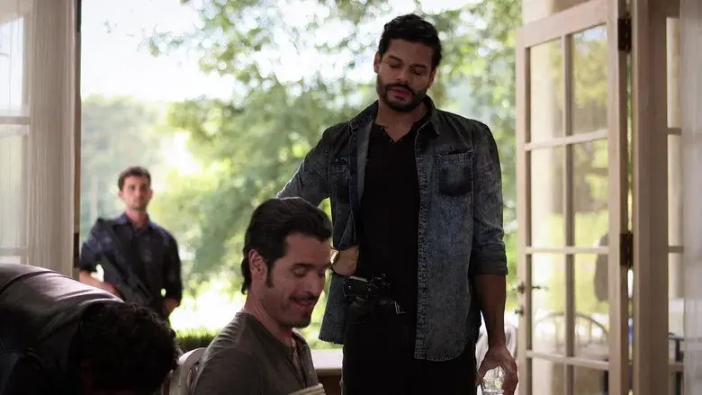 Aurelio negocia con Doble 30 para comprar merca