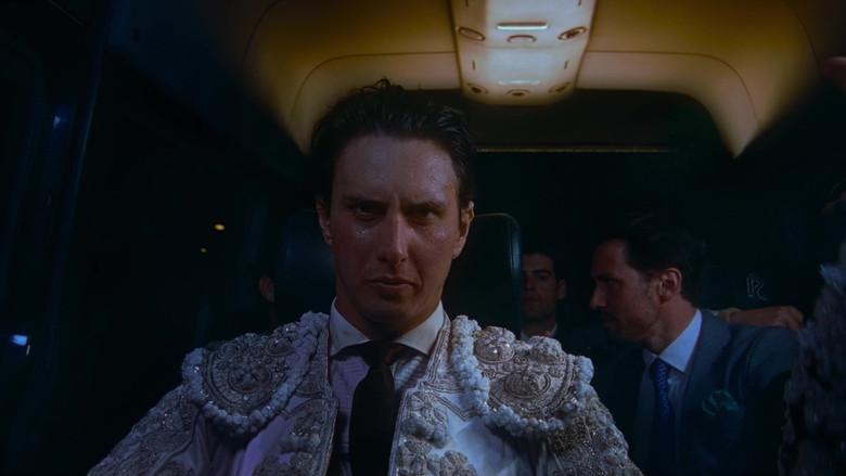 Tardes de soledad - Fondo